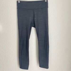 Outdoor Voices dark space gray stripe print midrise 7/8 legging size S